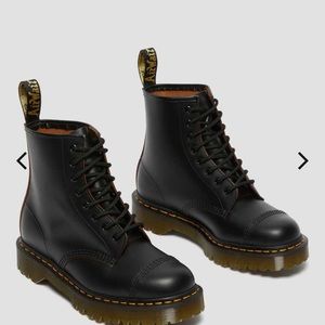 Dr Marten Cap Bex boot